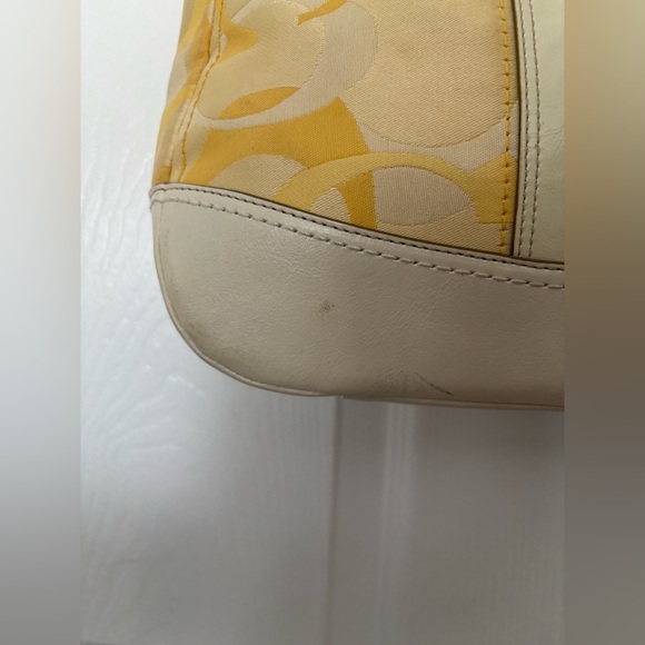 Vintage COACH HOBO SHOULDER BAG PURSE YELLOW WHITE F13336 SPRING SUMMER - Picture 4 of 13